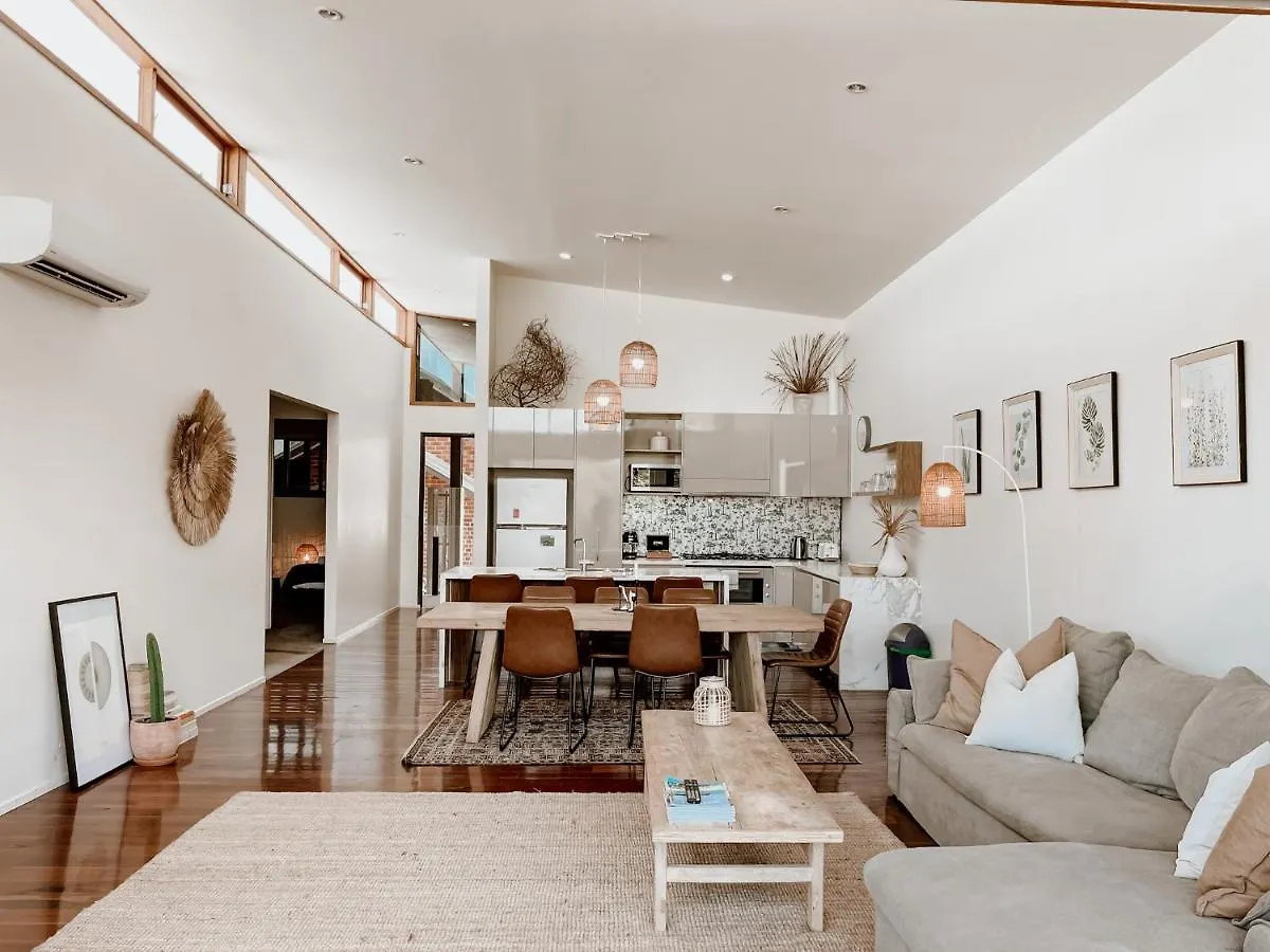 Byron Butter Factory Apartments 바이런베이